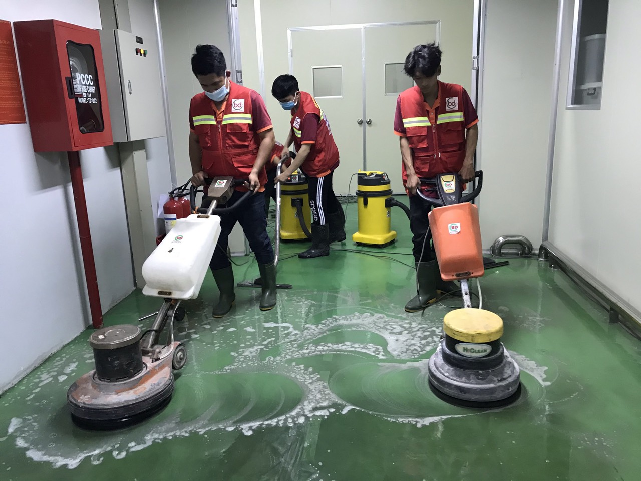 Vệ sinh nhà xưởng Bình Dương