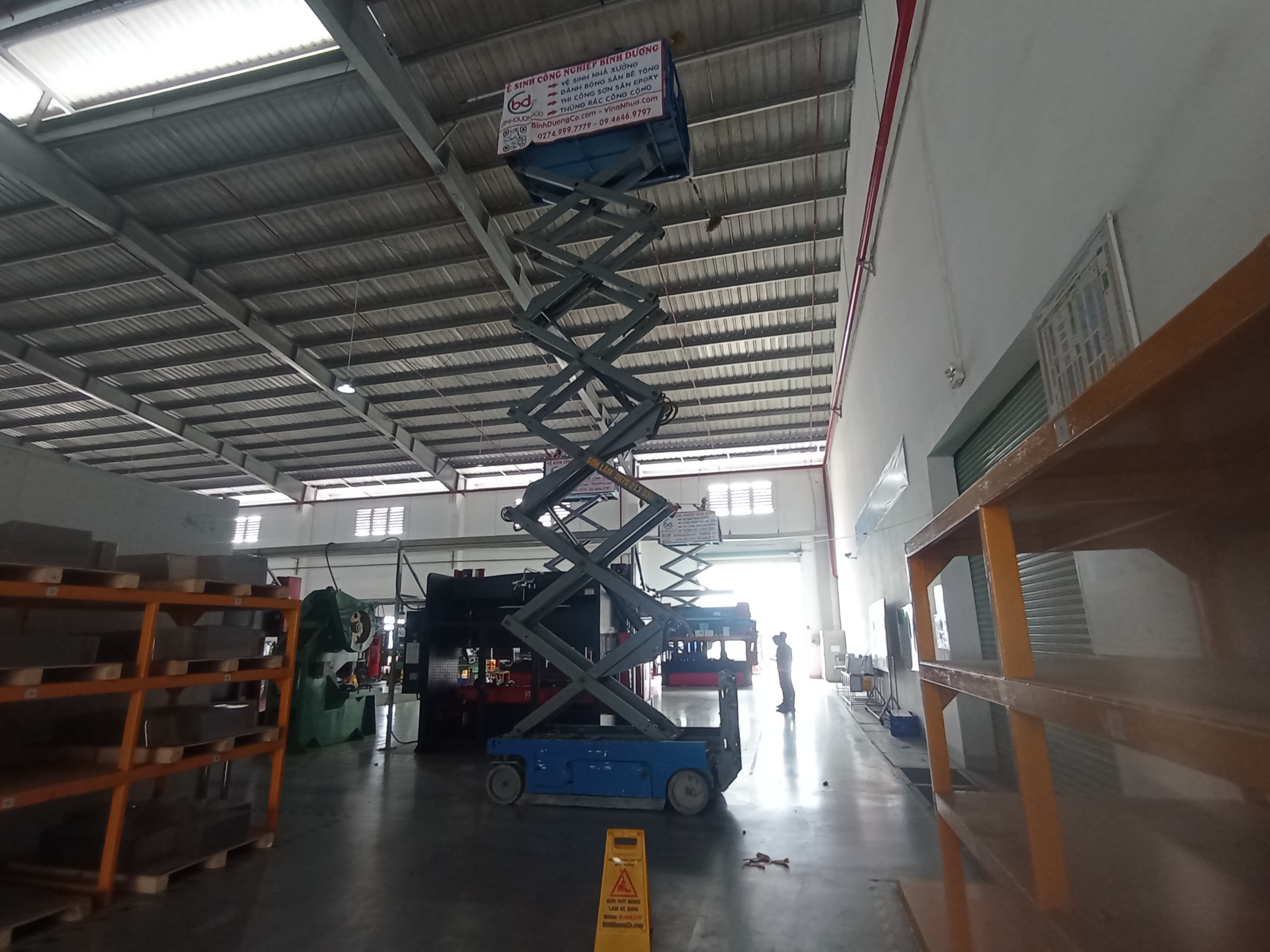 Dịch vụ quét mạng nhện nhà xưởng Bình Dương